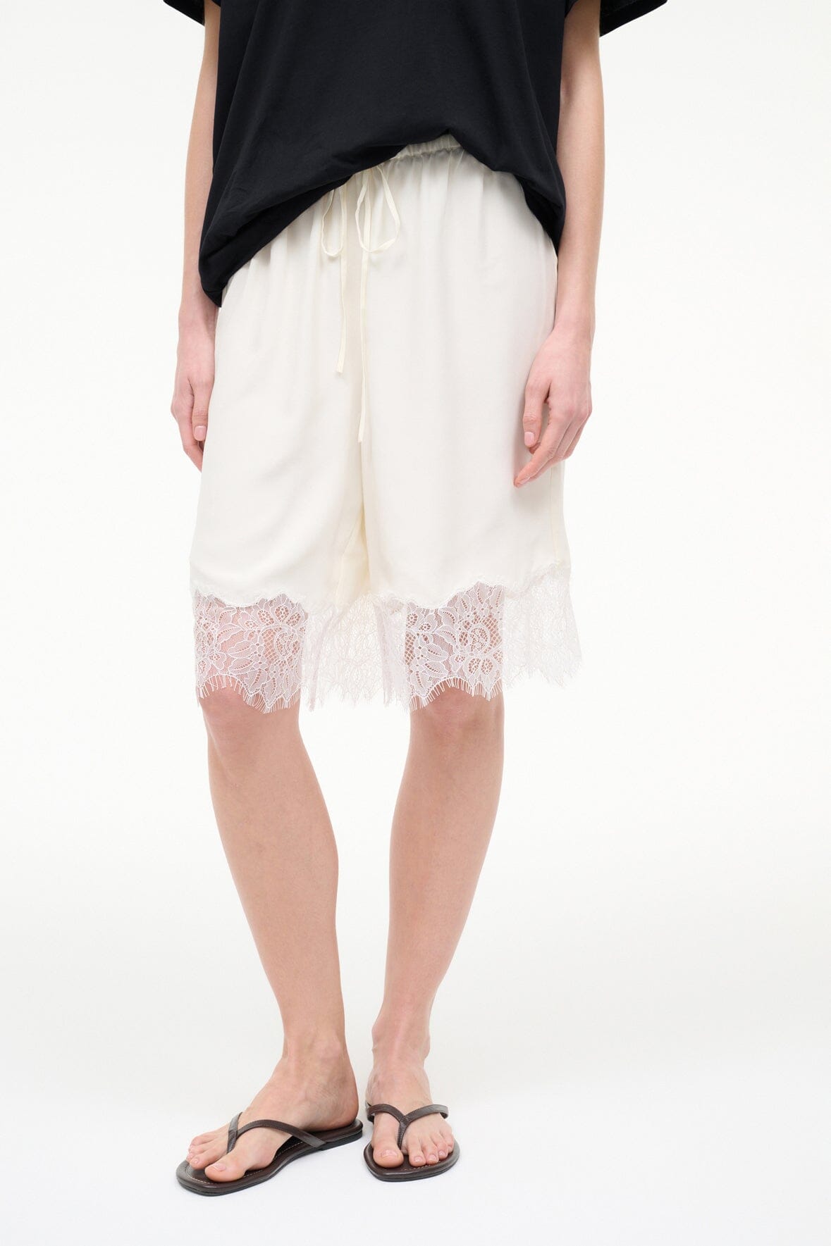 VERANO SILK SHORT | WHITE - Image 2